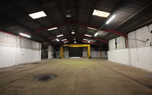 industrial-units-for-sale-or-to-let-separately-or-as-a-whole-with-large-secure-yard